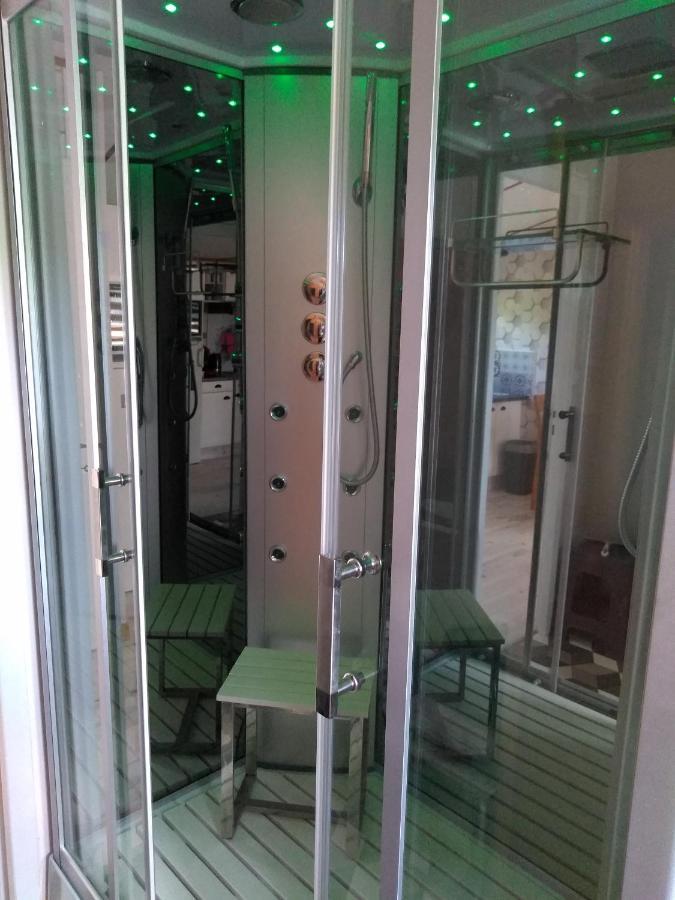Le Haut Village Chambre D'Hotes Mobi-Loft Cosy Sauna ,Douche ,Chromotherapie Arrest Εξωτερικό φωτογραφία